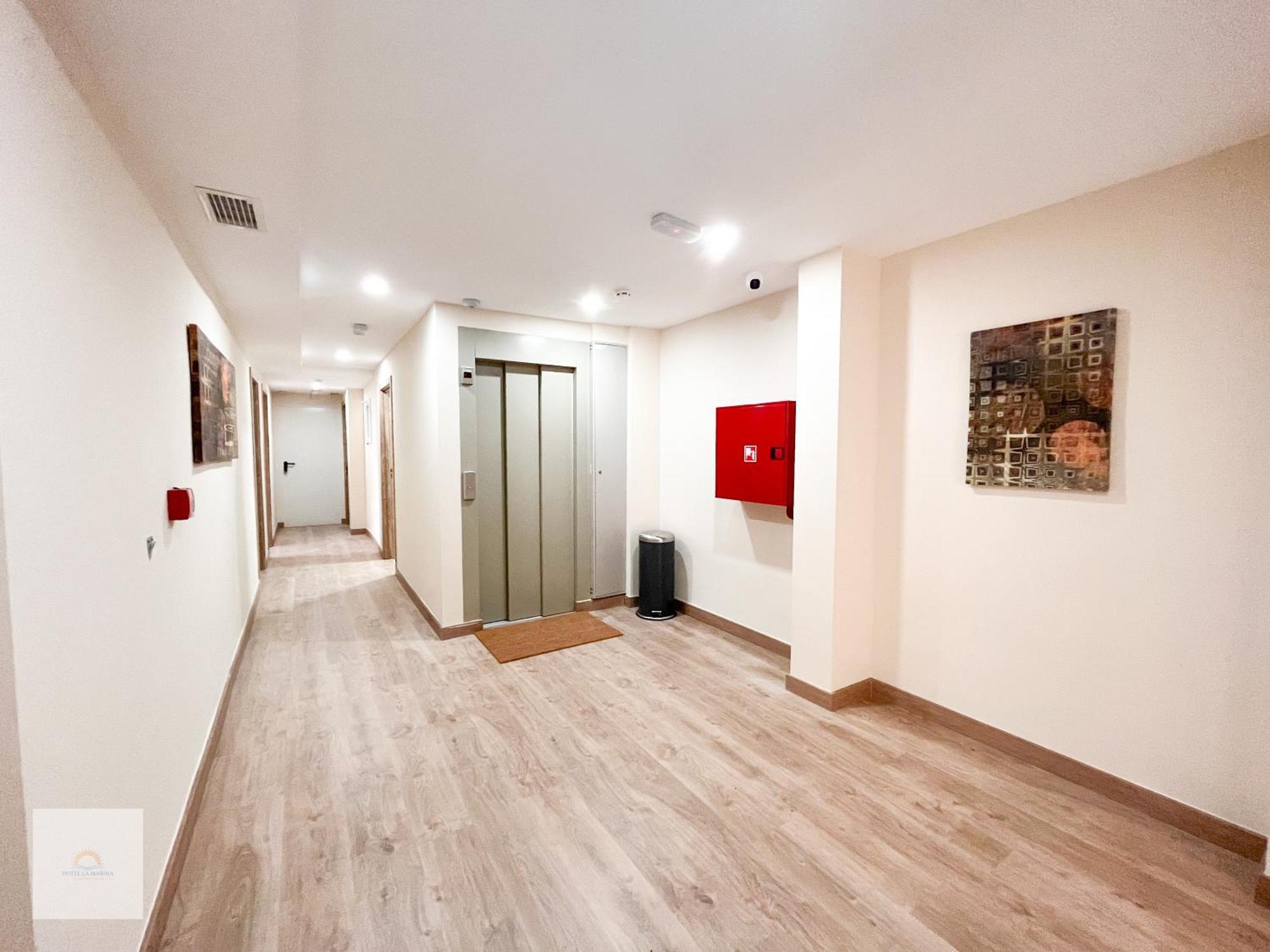 Hotel La Marina Elche Ла-Марина Екстер'єр фото