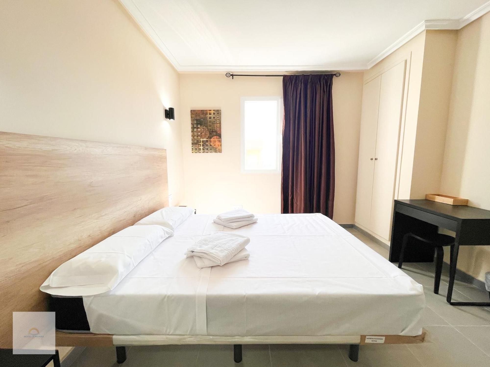 Hotel La Marina Elche Ла-Марина Екстер'єр фото