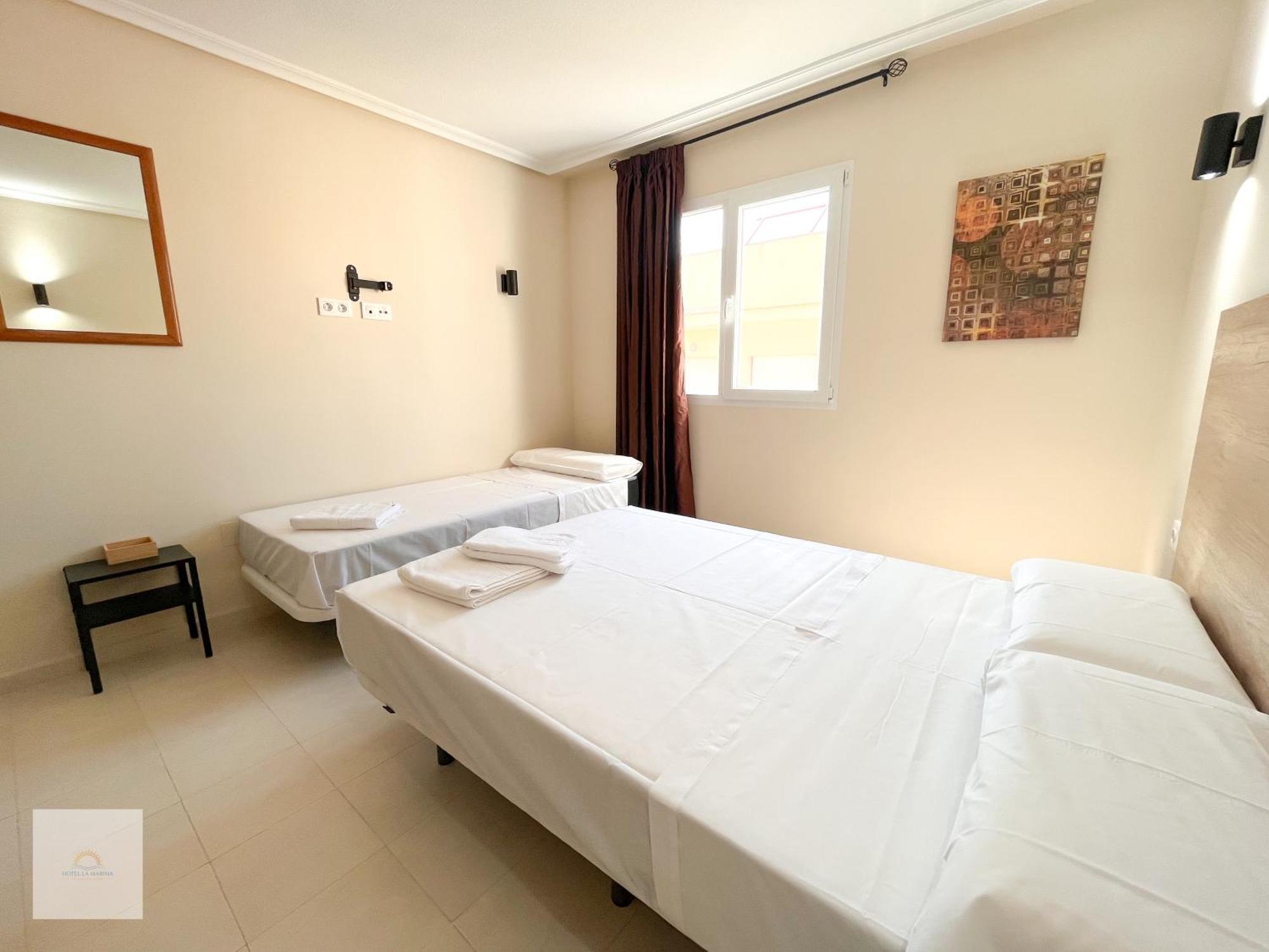 Hotel La Marina Elche Ла-Марина Екстер'єр фото